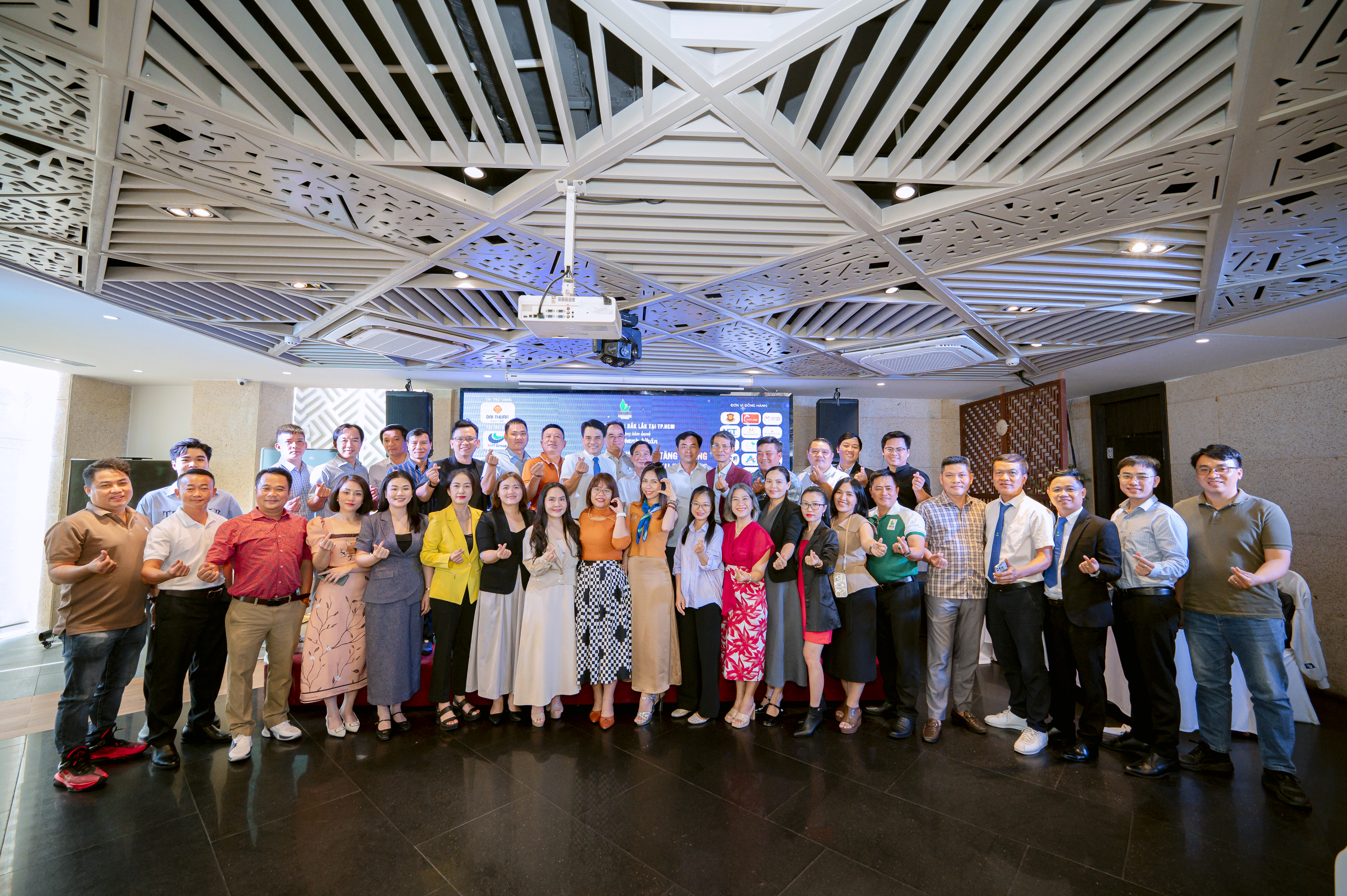 Chương trình Cà phê Doanh nhân Tháng 4/2026